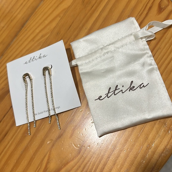 NWT Ettika Earrings gold in Color - Picture 6 of 6
